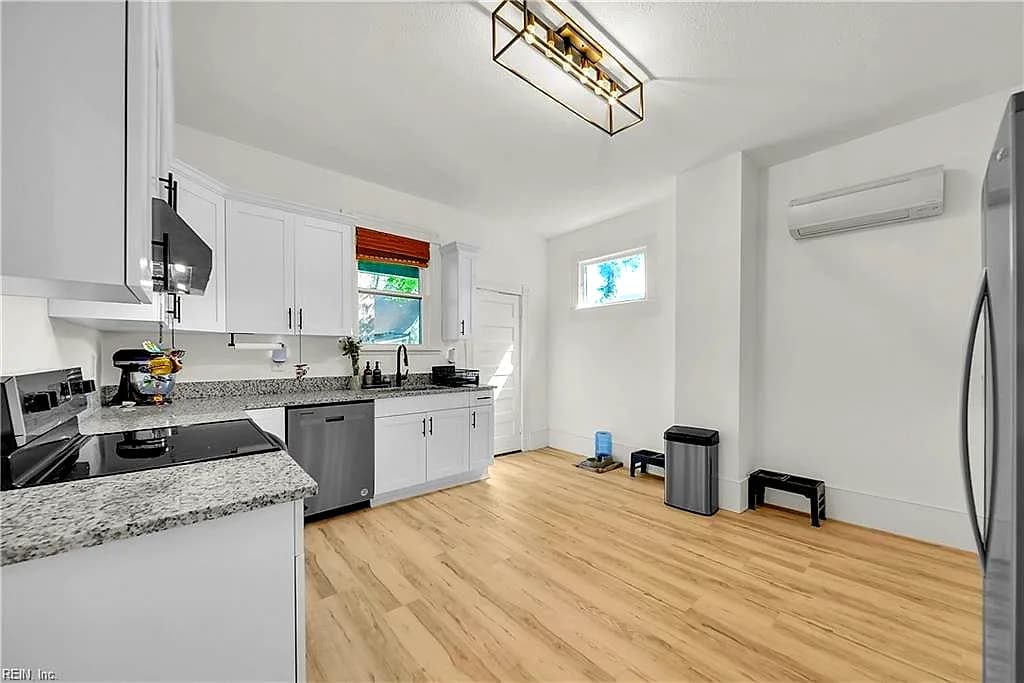 311 W 32nd ST, NORFOLK VA 23508 thumb 8