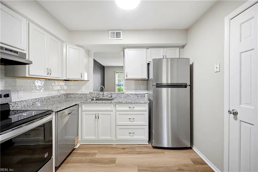 6229 Lippizan CIR, VIRGINIABEACH VA 23464 thumb 9