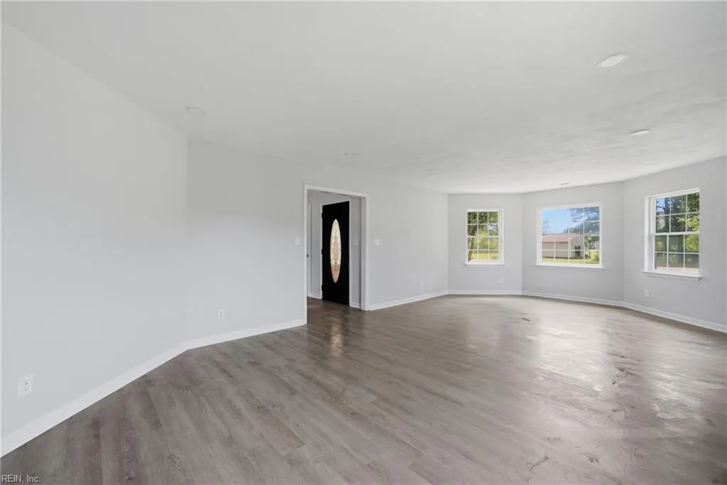 2084 Nansemond PW, SUFFOLK VA 23434 thumb 8