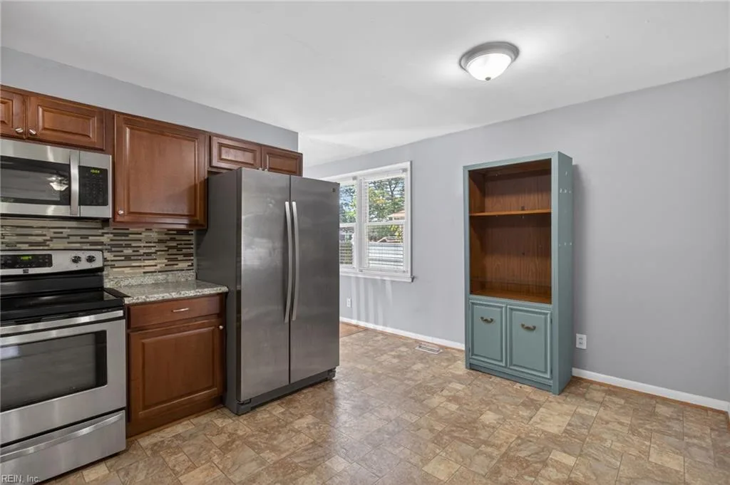 508 Mooney RD, CHESAPEAKE VA 23325 thumb 7
