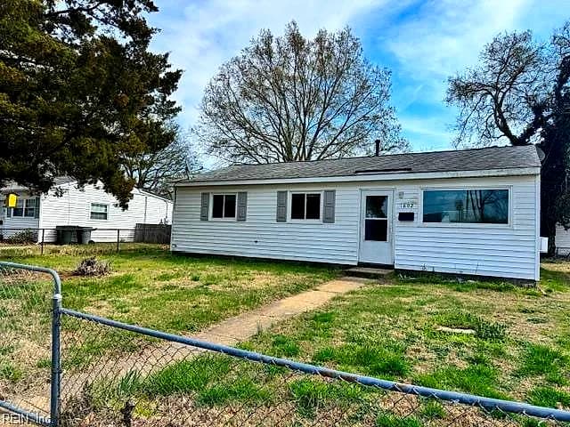 1802 Moger DR, HAMPTON VA 23663 - Main photo