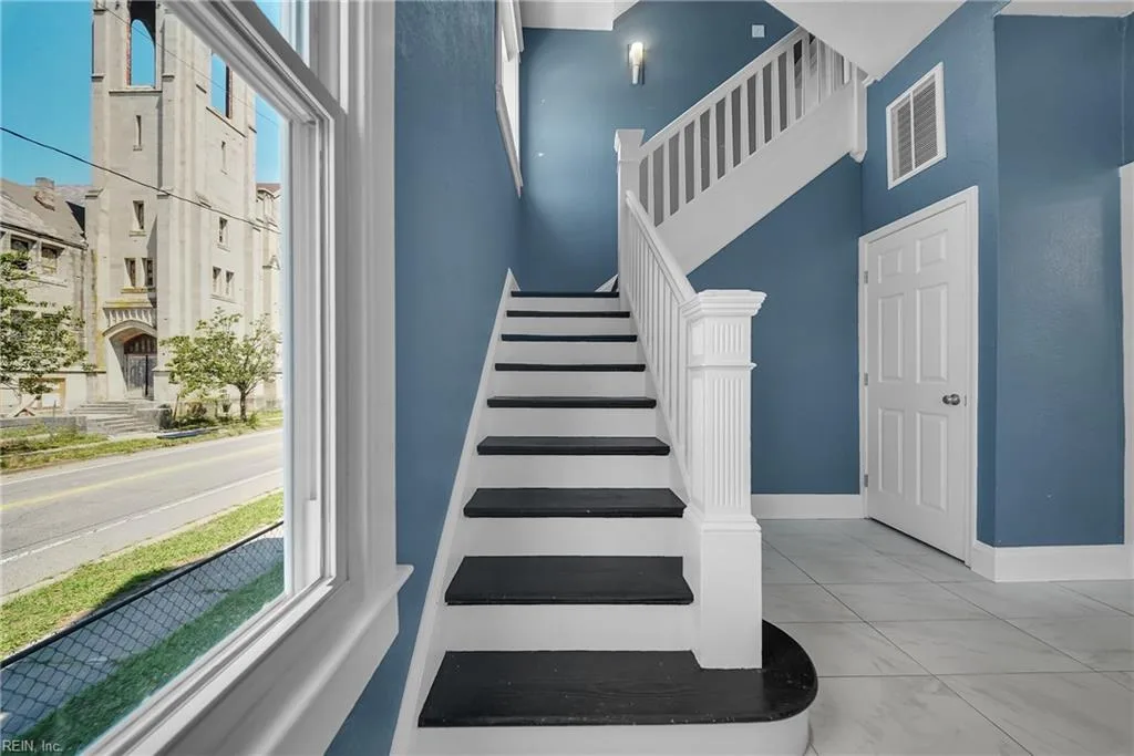 238 W 33rd ST, NORFOLK VA 23504 thumb 9
