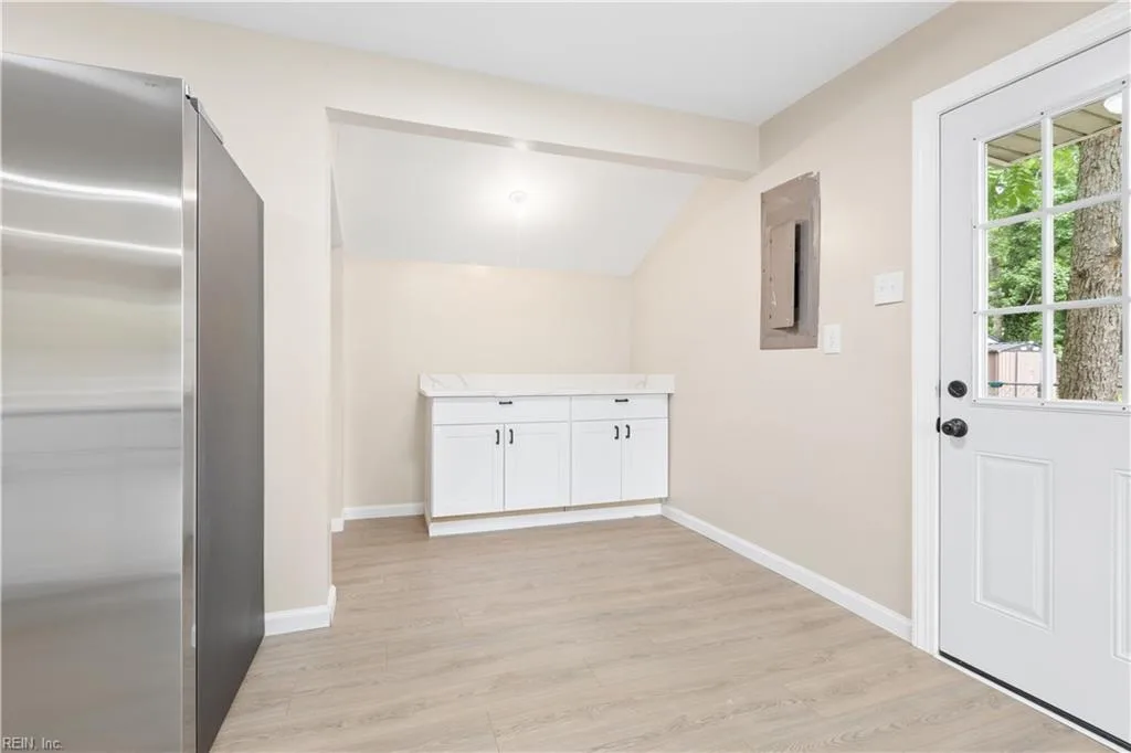 213 Shawen DR, HAMPTON VA 23669 thumb 10
