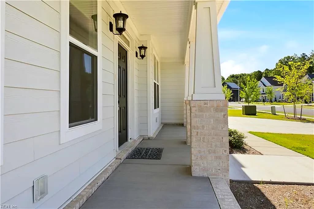 150 Hessian LOOP, CHESAPEAKE VA 23322 - Photo 5