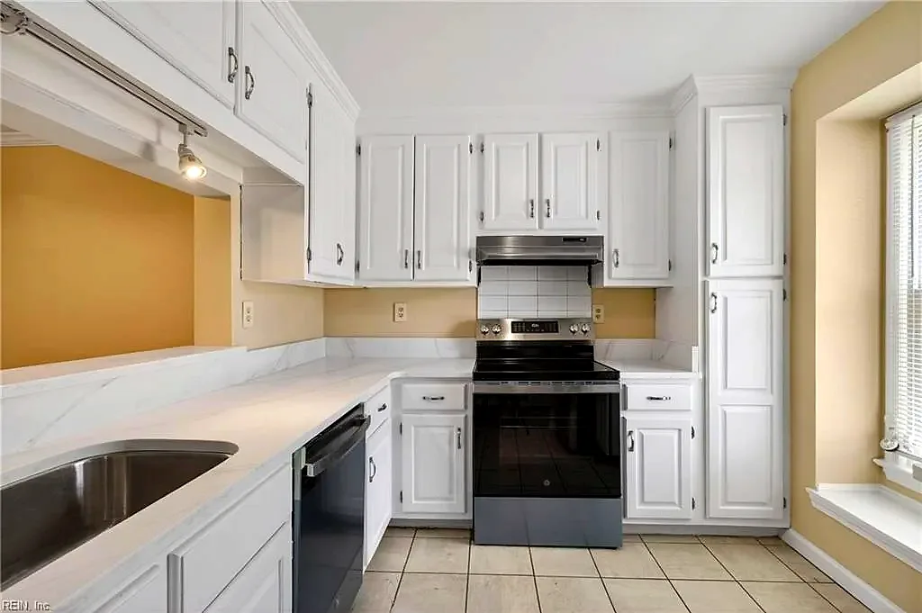 508 Long PT, CHESAPEAKE VA 23322 - Photo 5