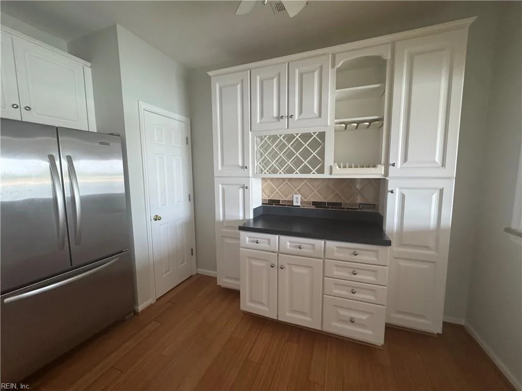 9462 Bay Front DR, NORFOLK VA 23518 thumb 9