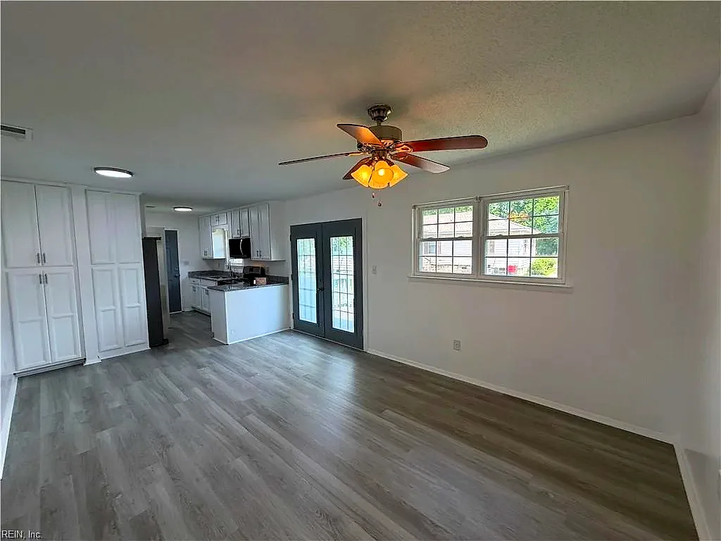 2 Butler Farm RD, HAMPTON VA 23666 thumb 12