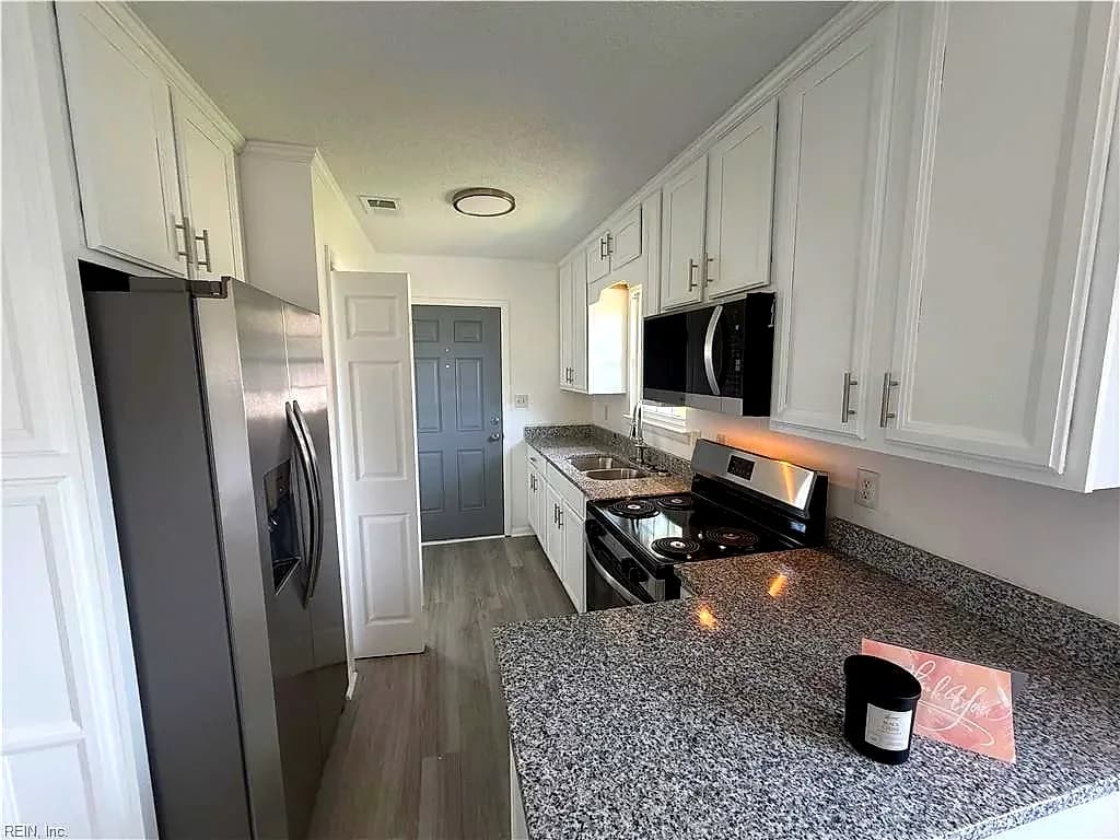 2 Butler Farm RD, HAMPTON VA 23666 thumb 8