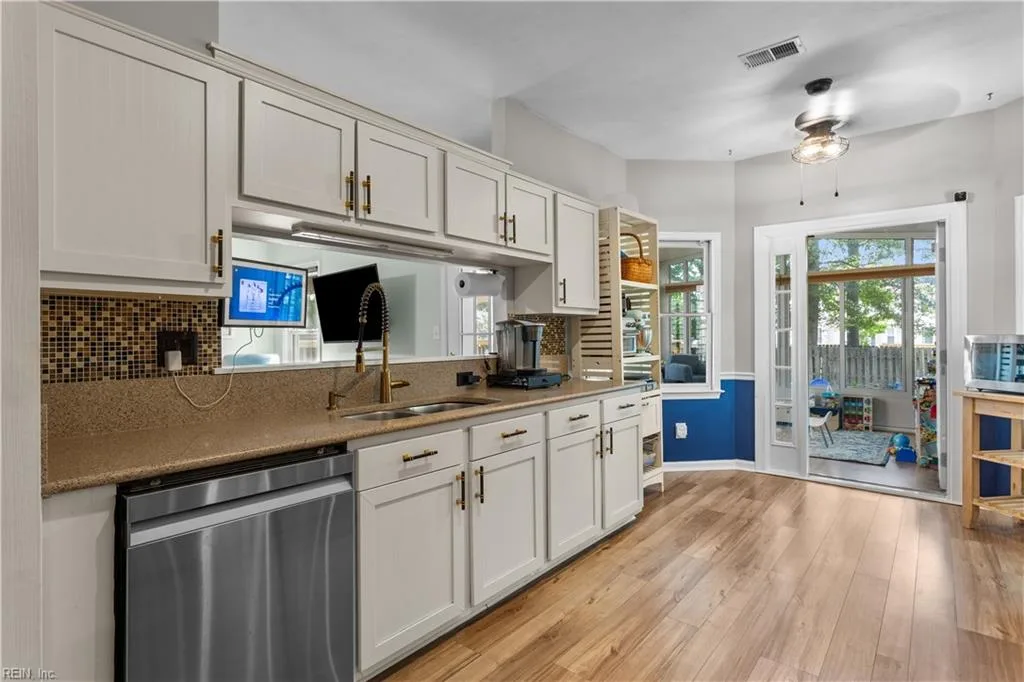 1204 Elverton CT, CHESAPEAKE VA 23321 thumb 9