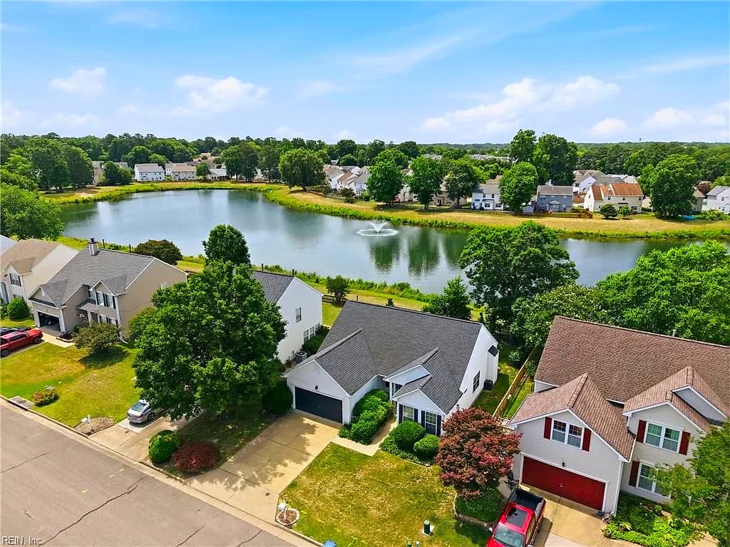 906 Hanson DR, NEWPORTNEWS VA 23602 - Photo 5