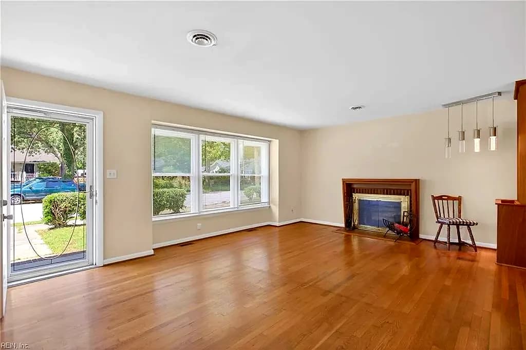 118 Claremont AVE, HAMPTON VA 23661 - Photo 3