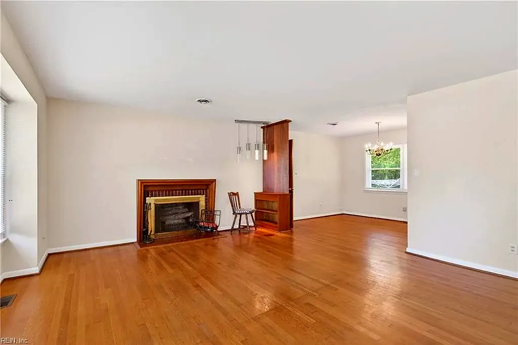 118 Claremont AVE, HAMPTON VA 23661 - Photo 4