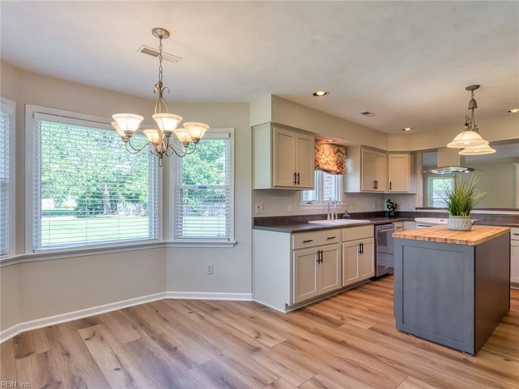 601 Guisborne CT, CHESAPEAKE VA 23322 thumb 8