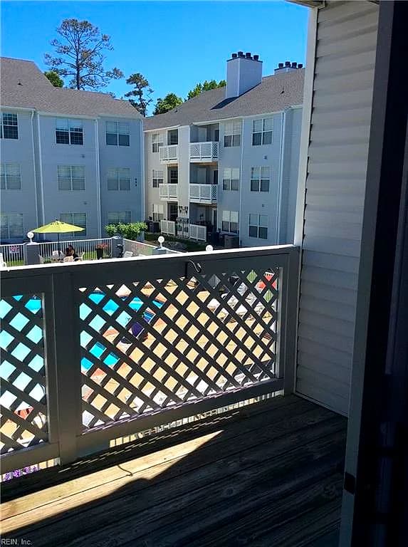 620 Shoreham CT #204, VIRGINIA BEACH VA 23451 - Main photo