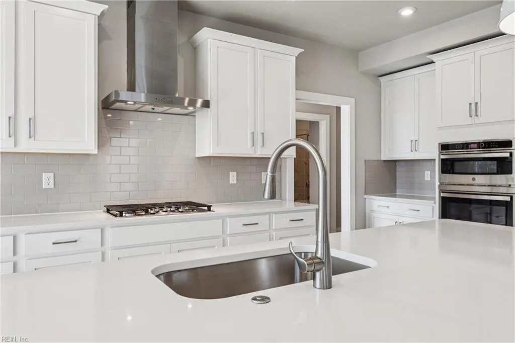 120 Robert Bruce RD, POQUOSON VA 23662 thumb 8