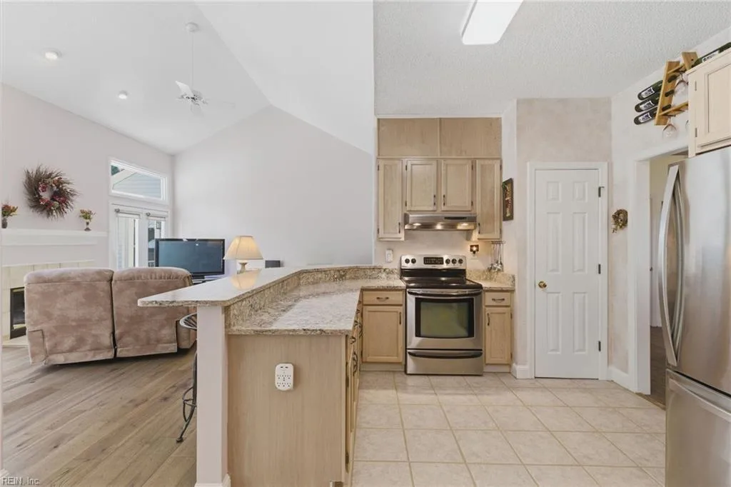 2631 Landview CIR, VIRGINIABEACH VA 23454 thumb 11