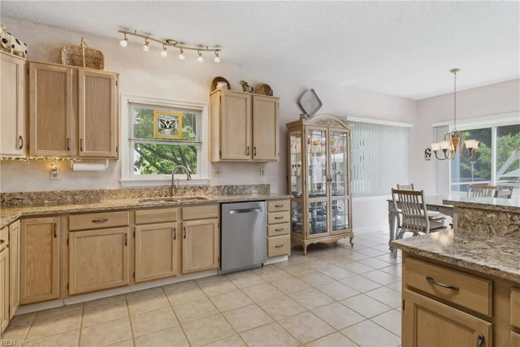 2631 Landview CIR, VIRGINIABEACH VA 23454 thumb 9