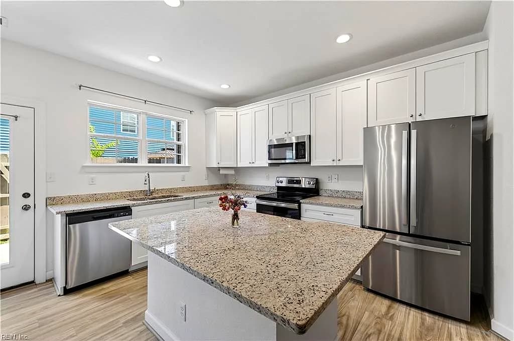 2421 Trafton PL, CHESAPEAKE VA 23320 thumb 6