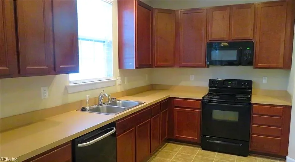 2207 Tuliptree CIR, SUFFOLK VA 23435 thumb 12