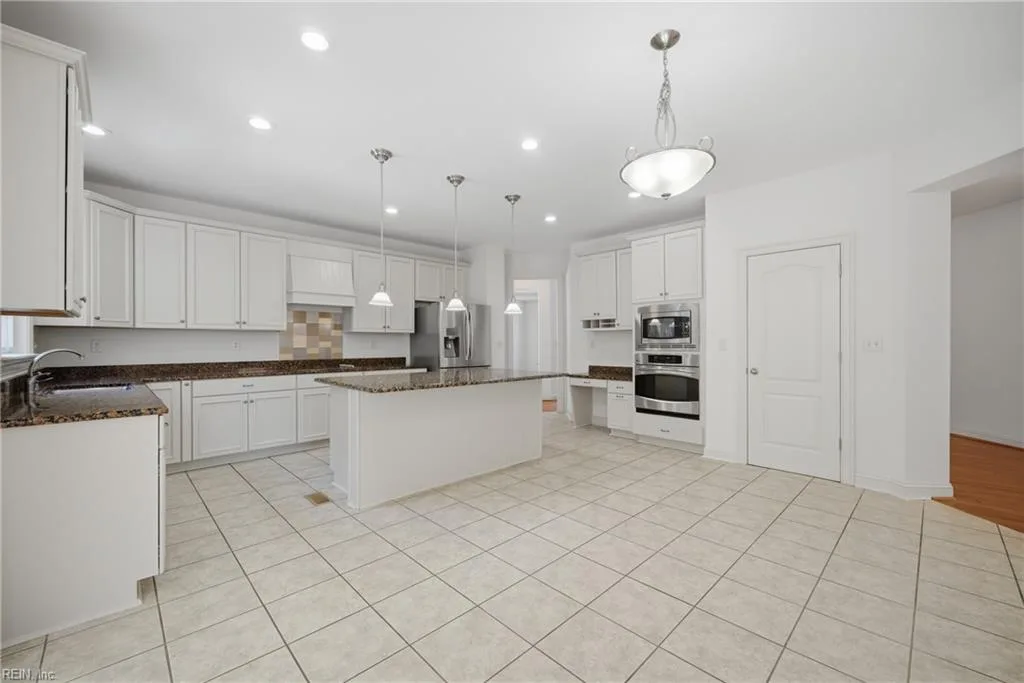 1417 Kemp Bridge LN, CHESAPEAKE VA 23320 thumb 12