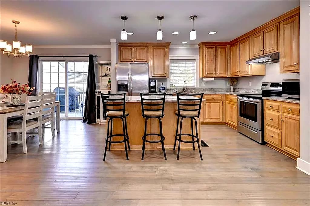 2205 Seaford RD, SEAFORD VA 23696 thumb 9