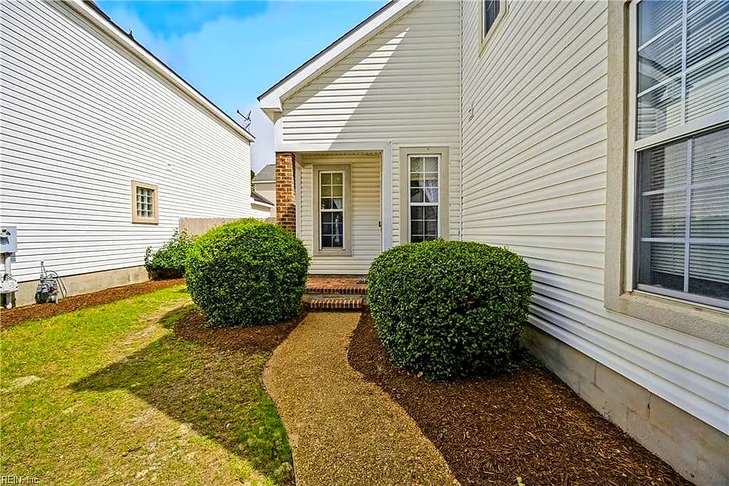 2212 Creeks Edge DR, VIRGINIABEACH VA 23451 - Photo 3