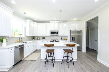 413 Octavia DR, YORKTOWN VA 23693 thumb 1