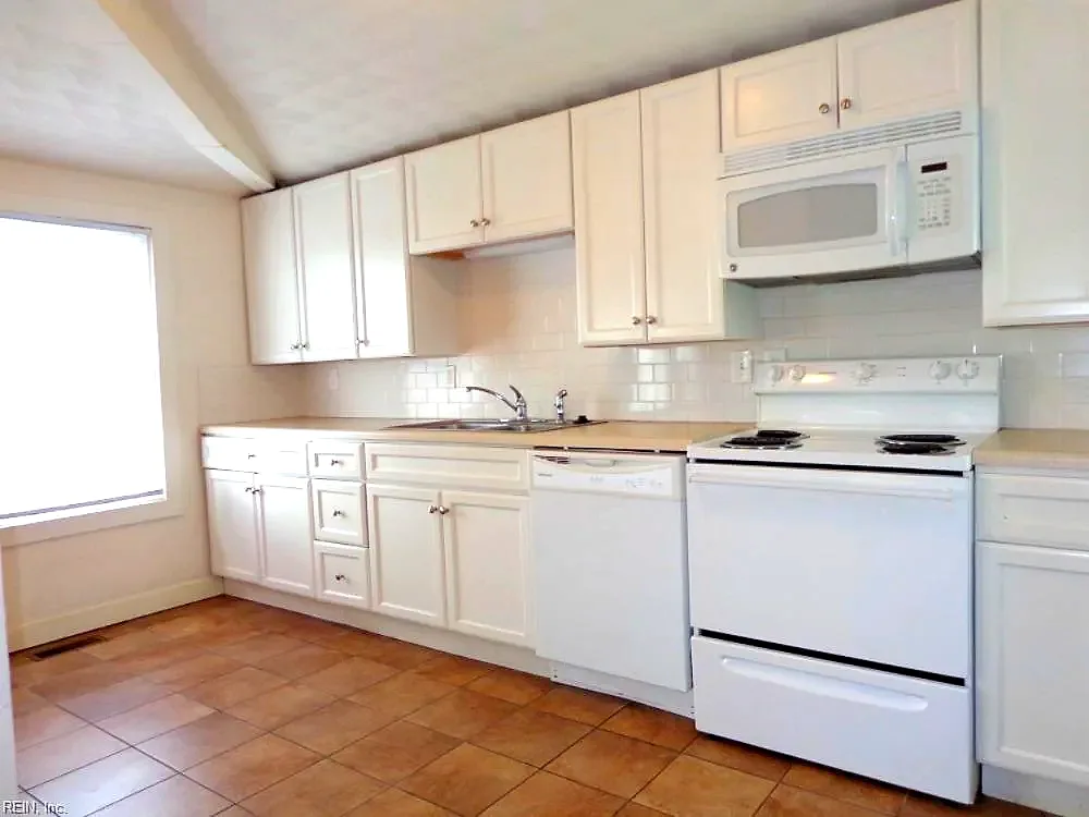 2016 E Ocean View AVE #9, NORFOLK VA 23503 thumb 12