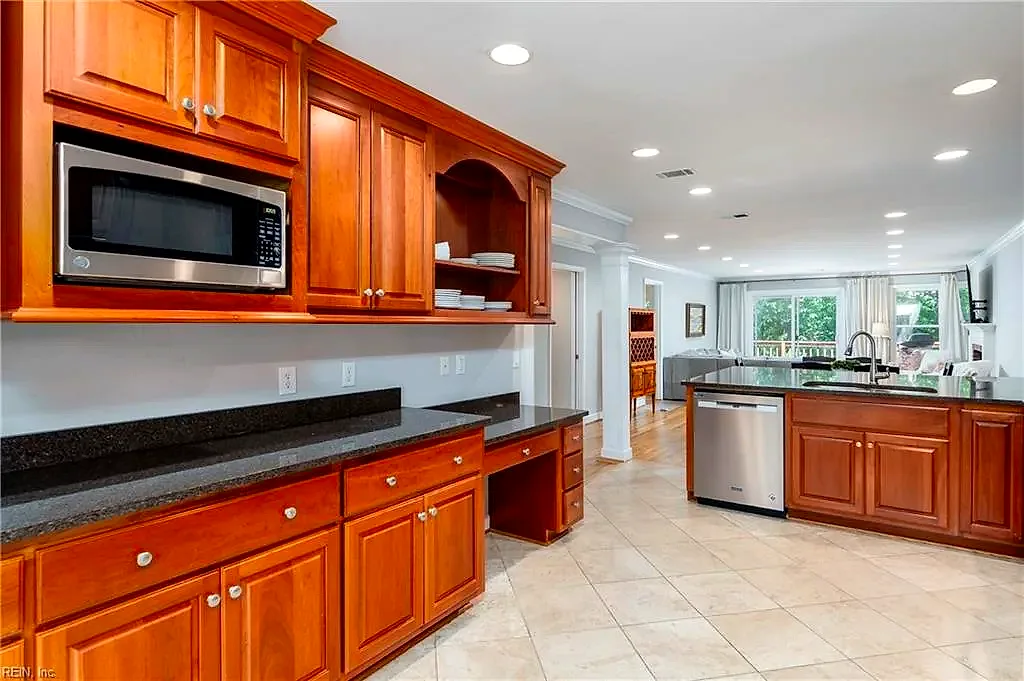 306 Archers Mead DR, WILLIAMSBURG VA 23185 - Photo 4