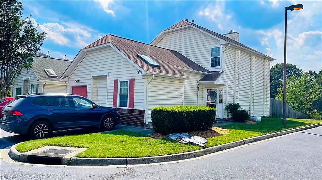 733 Whisper WALK, CHESAPEAKE VA 23322 - Main photo