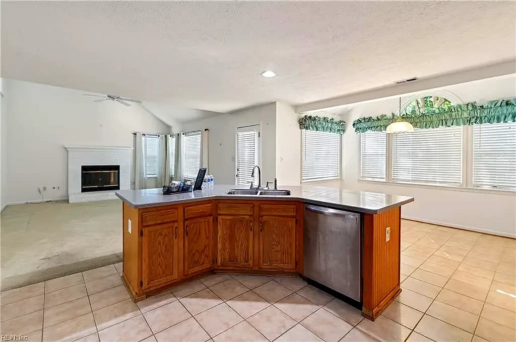 947 Willbrook RD, NEWPORTNEWS VA 23602 thumb 8