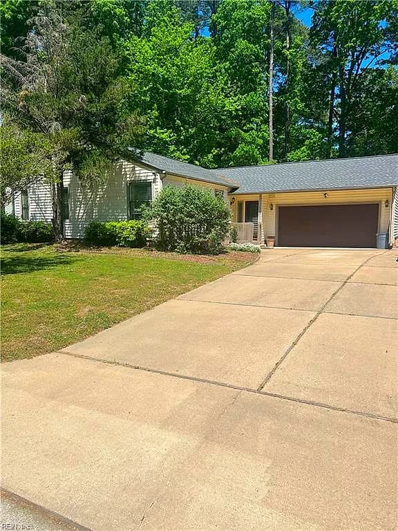 7 Friedman PL, NEWPORT NEWS VA 23608 - Photo 2