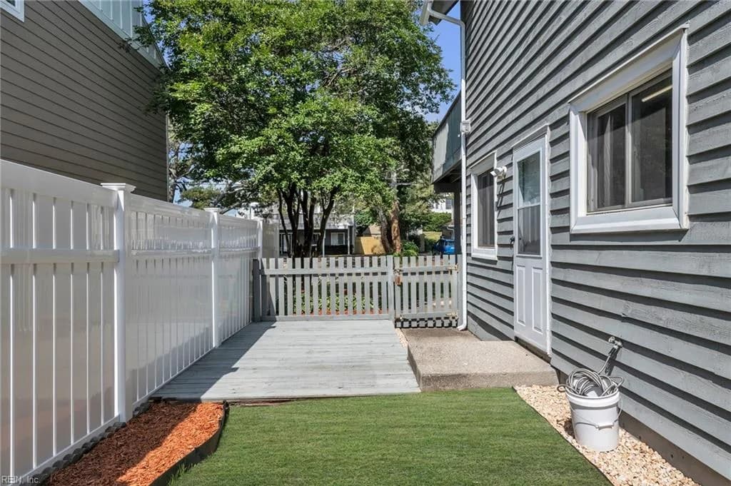 628 Surfside AVE, VIRGINIABEACH VA 23451 - Photo 5