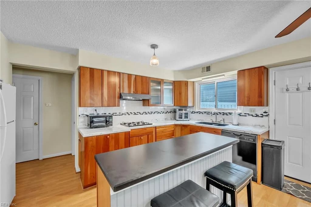 628 Surfside AVE, VIRGINIABEACH VA 23451 thumb 6