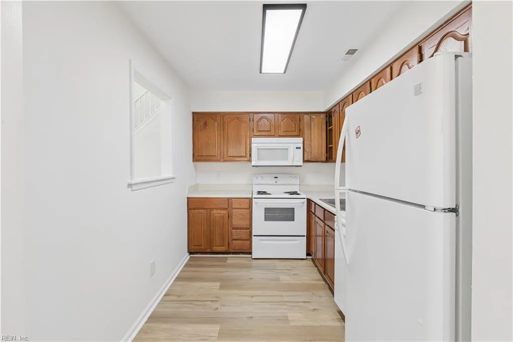 416 Hollomon DR, HAMPTON VA 23666 thumb 12