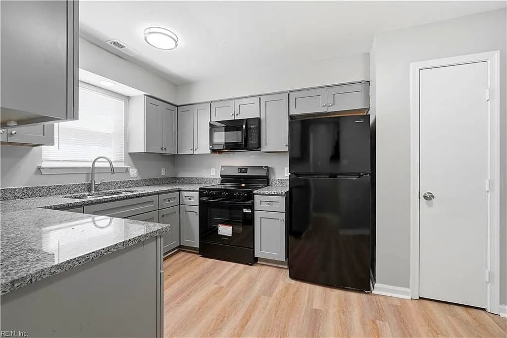2113 Keller AVE #14, NORFOLK VA 23504 thumb 11