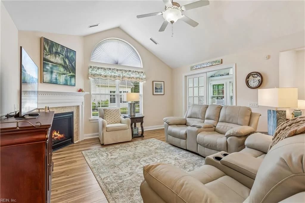 122 Garman LOOP, YORKTOWN VA 23690 thumb 9