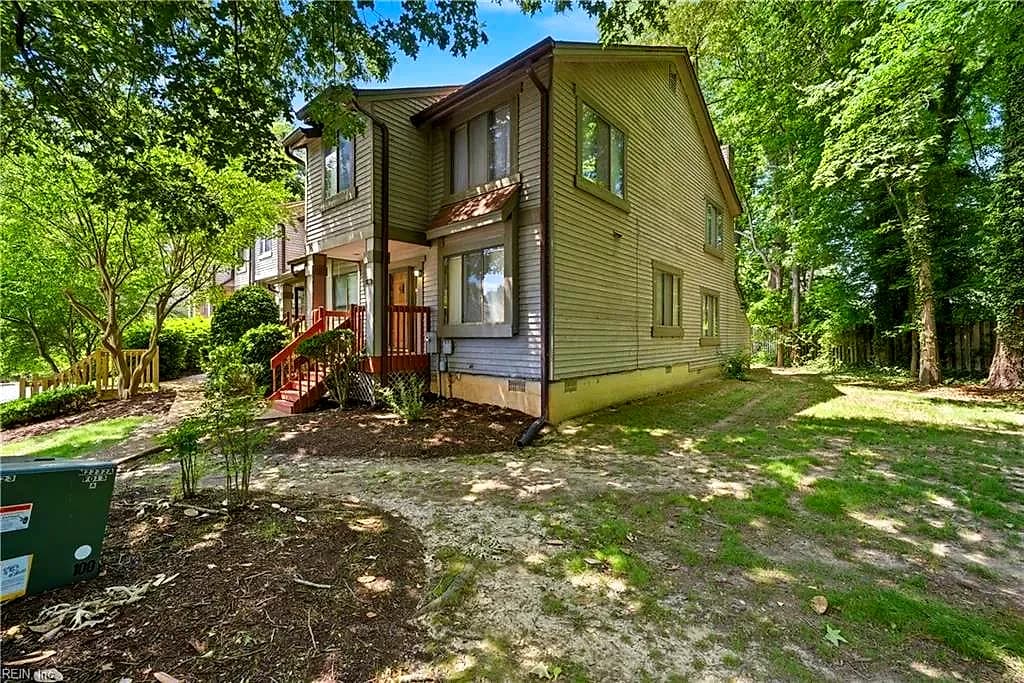 112 Inland View DR, NEWPORTNEWS VA 23603 - Main photo