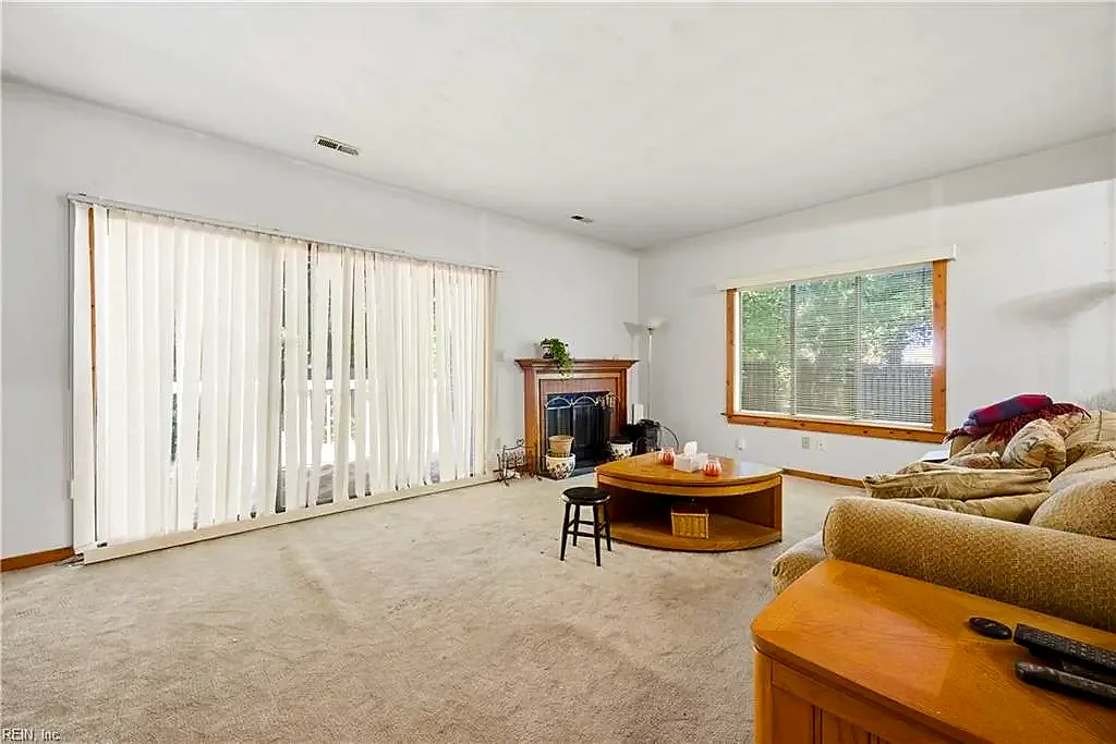 112 Inland View DR, NEWPORTNEWS VA 23603 thumb 12
