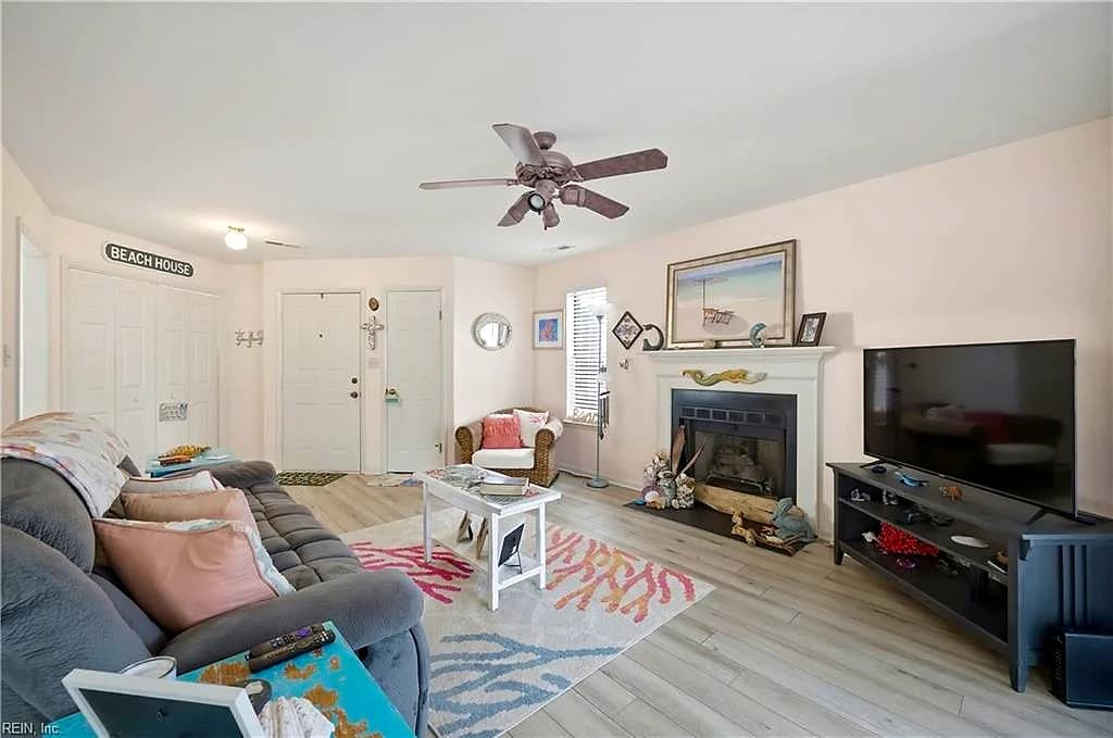 5140 Cypress Point CIR #202, VIRGINIABEACH VA 23455 - Main photo