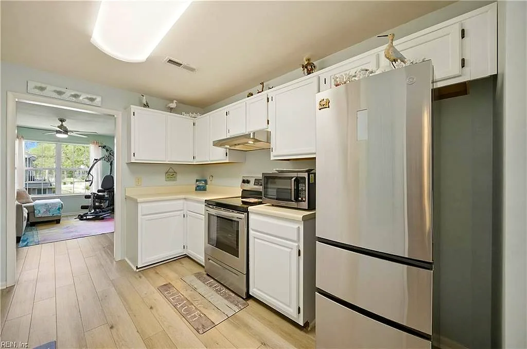 5140 Cypress Point CIR #202, VIRGINIABEACH VA 23455 thumb 9
