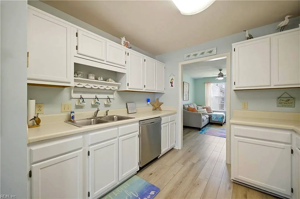 5140 Cypress Point CIR #202, VIRGINIABEACH VA 23455 thumb 10