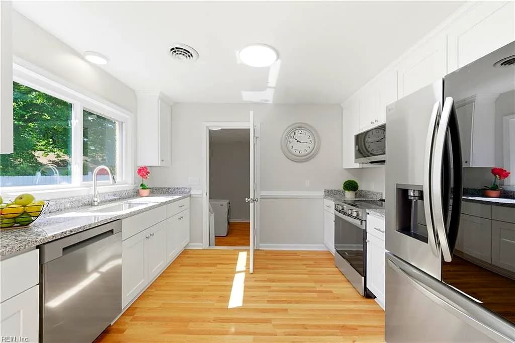3 Marcella RD, HAMPTON VA 23666 - Main photo
