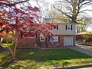 106 Kendall DR, NEWPORT NEWS VA 23601 - Main photo