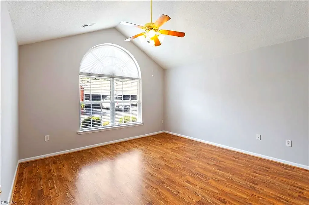 130 Villa DR, POQUOSON VA 23662 thumb 12