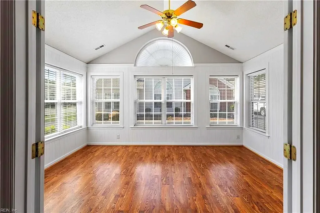 130 Villa DR, POQUOSON VA 23662 thumb 7