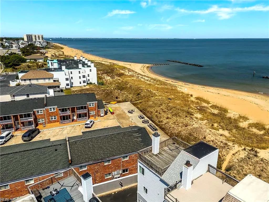 828 E Ocean View AVE #1, NORFOLK VA 23503 - Photo 4