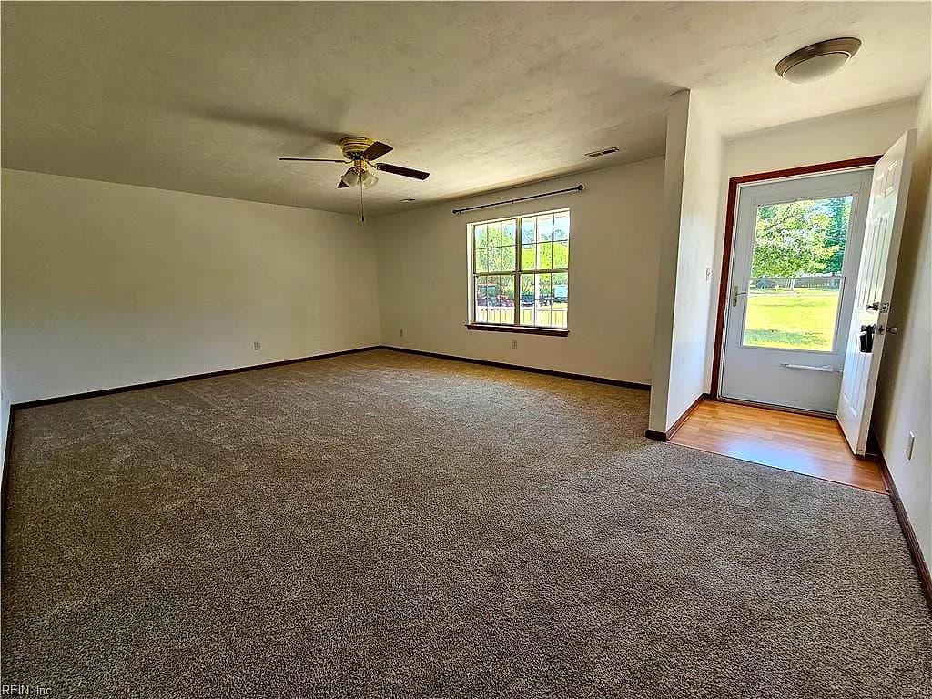 2164 Shipyard RD, CHESAPEAKE VA 23323 thumb 8