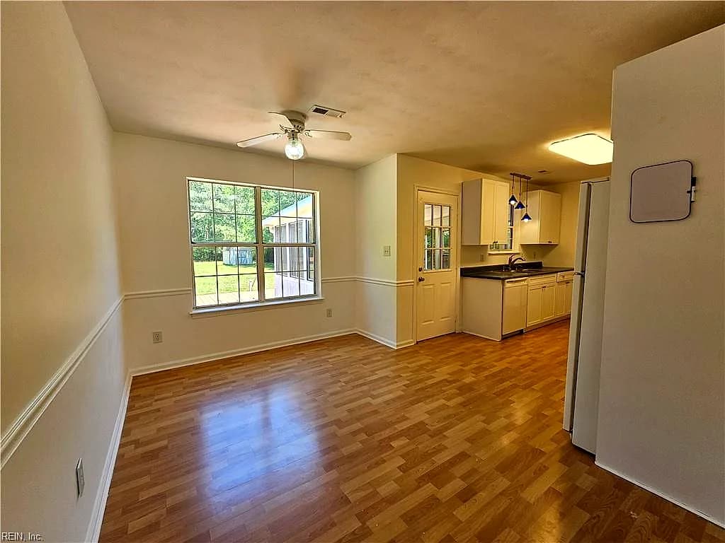 2164 Shipyard RD, CHESAPEAKE VA 23323 thumb 9