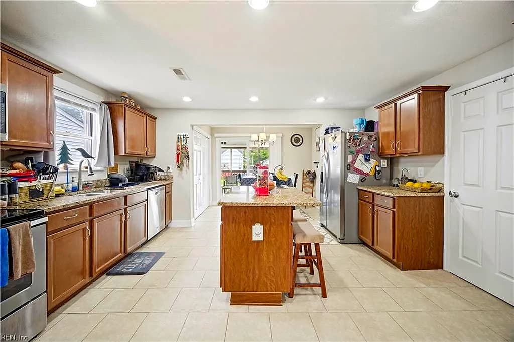 2702 Argonne AVE, NORFOLK VA 23509 thumb 11
